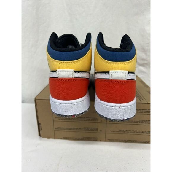 NEW Air Jordan 1 Mid SE (GS) Size‎ 4Y White/Black-Picante Red DV1316-100 main image 4